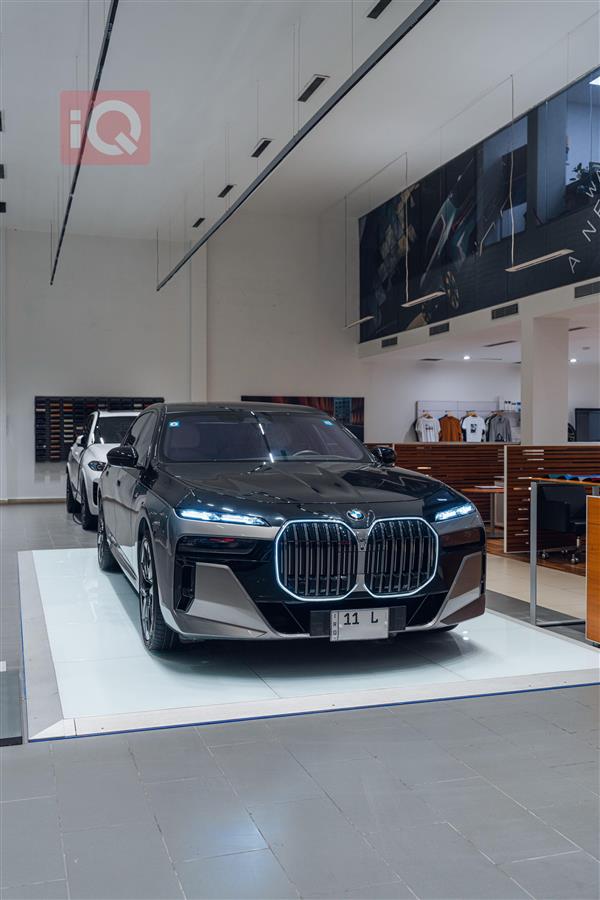 بی ئێم دەبڵیو سیریەس 7 2024  بۆ فرۆشتن لە عێراق -  بەغداد